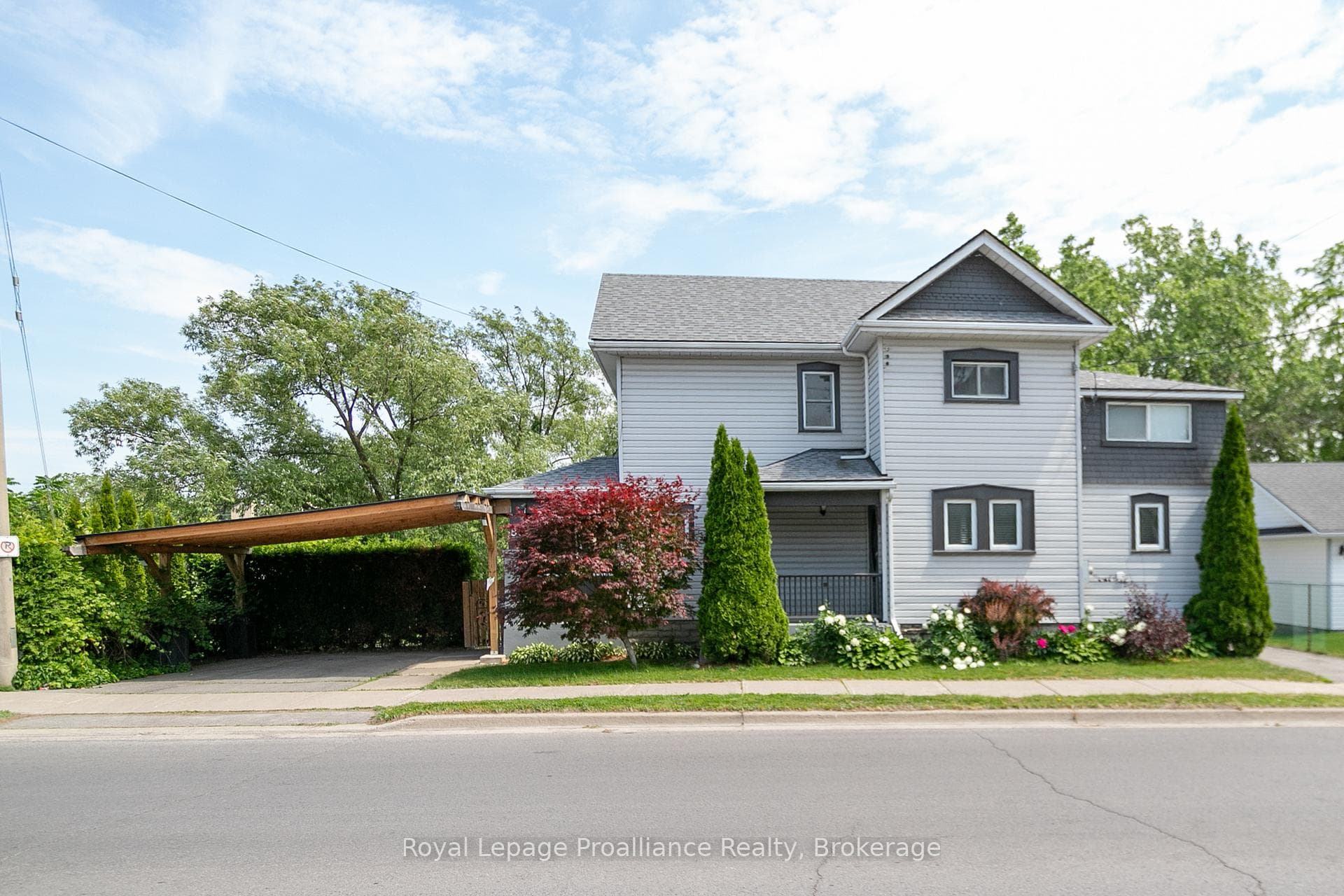 83 Moira Street photo 1