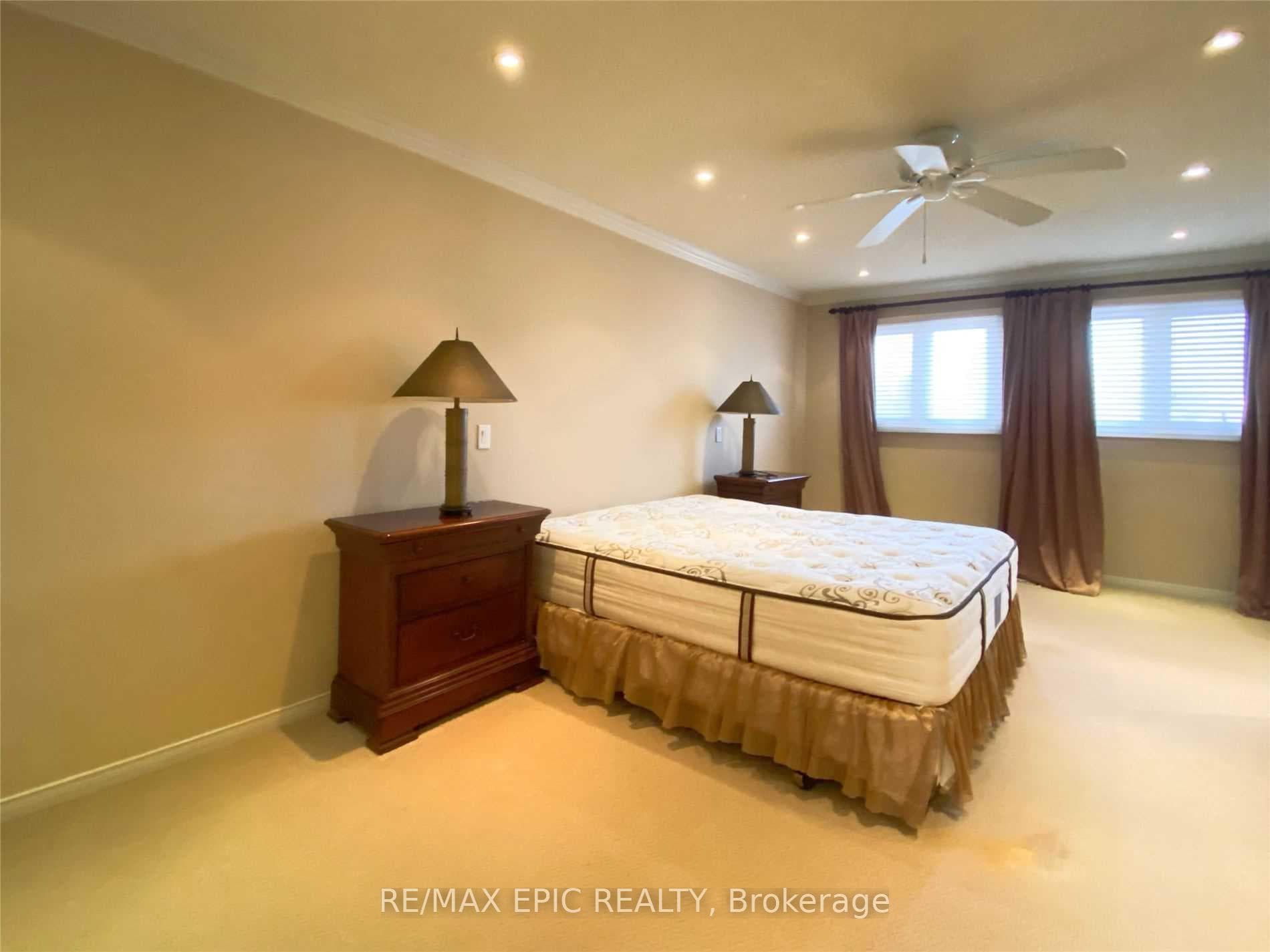 91 Brookshire Circle photo 14