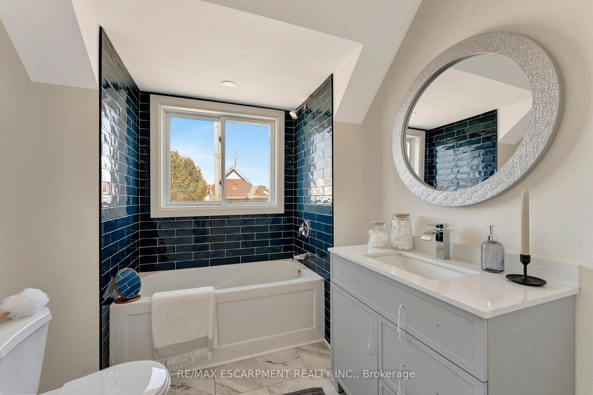 24 Carlisle Street photo 20