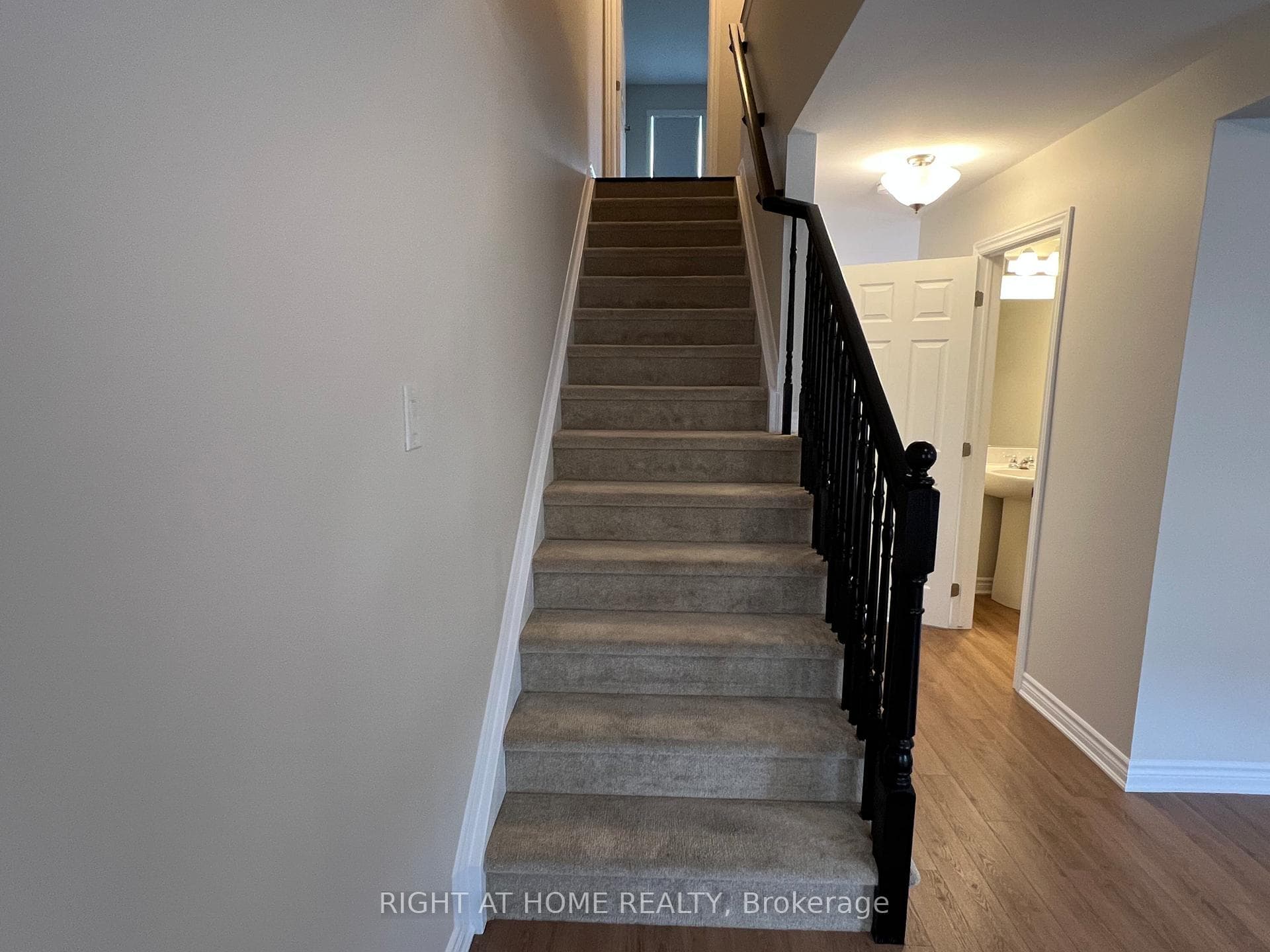 195 HARMATTAN Avenue photo 16