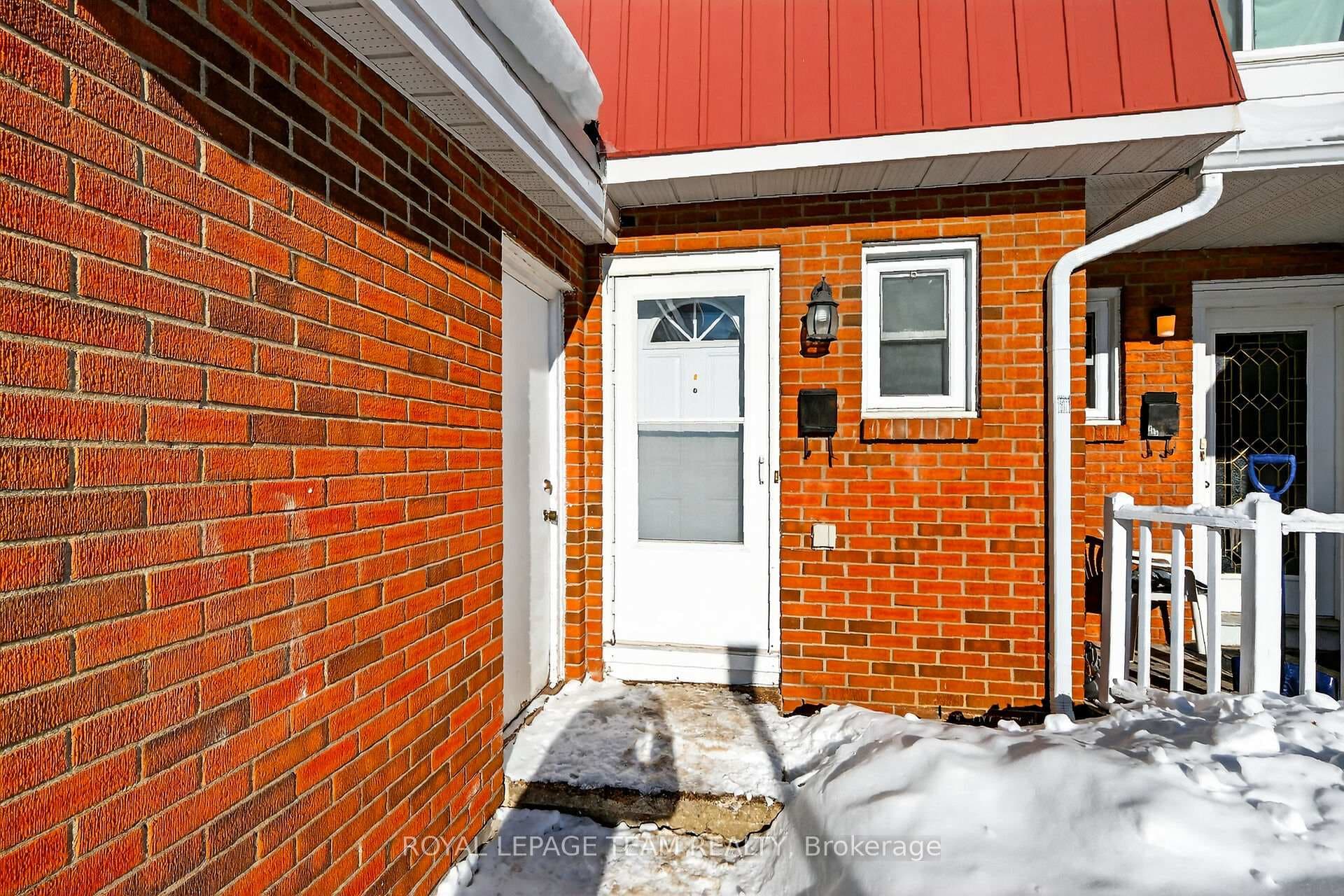 187 Birch Hill Private photo 2