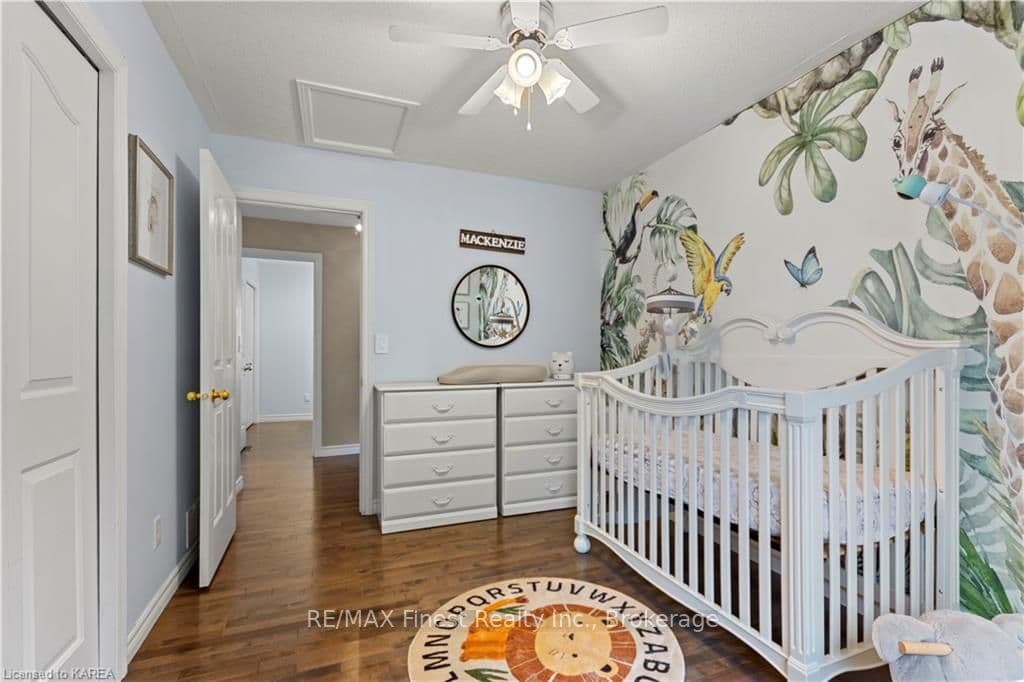 459 CONSERVATORY Drive photo 29
