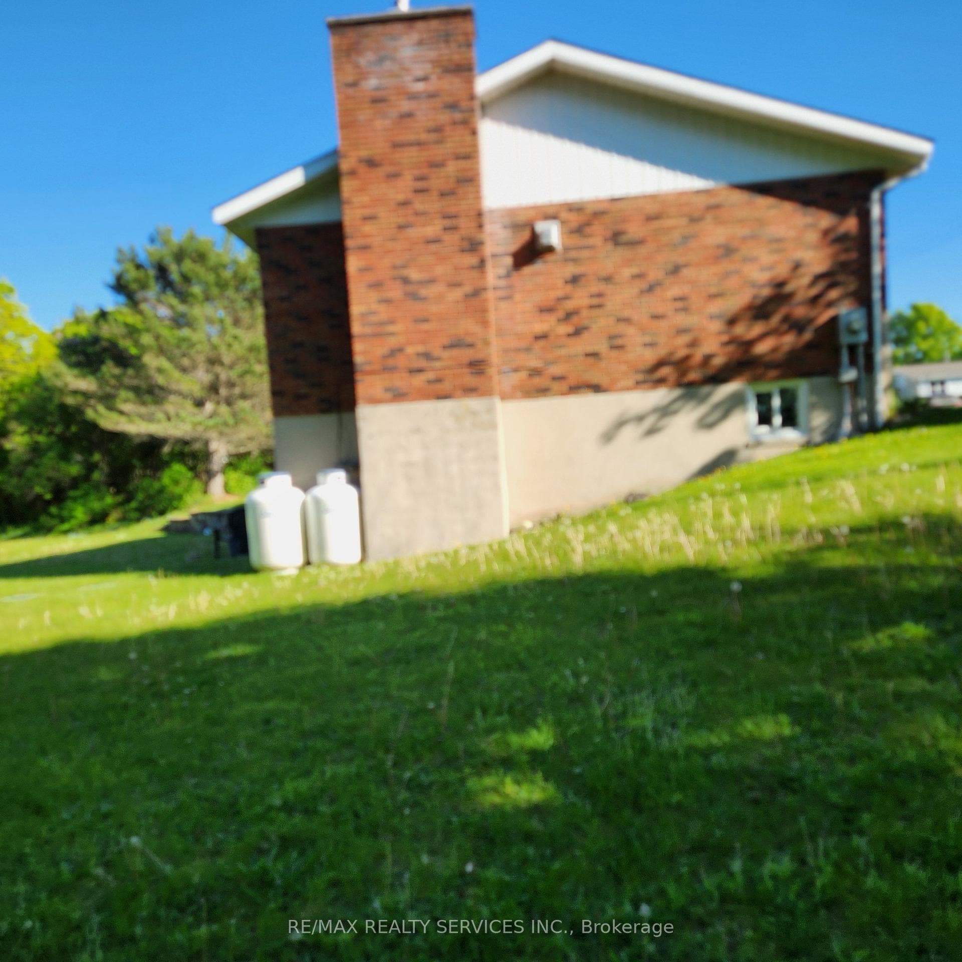 1 Helen Street photo 34