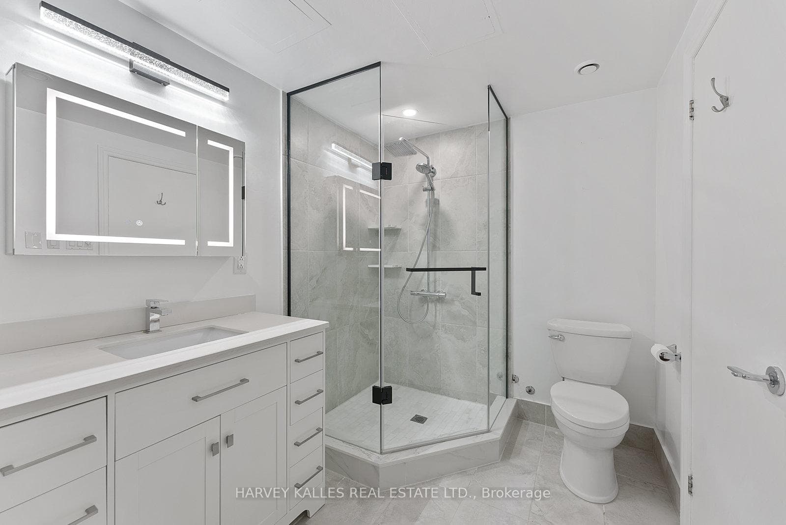 77 Avenue Road Unit 401 photo 23