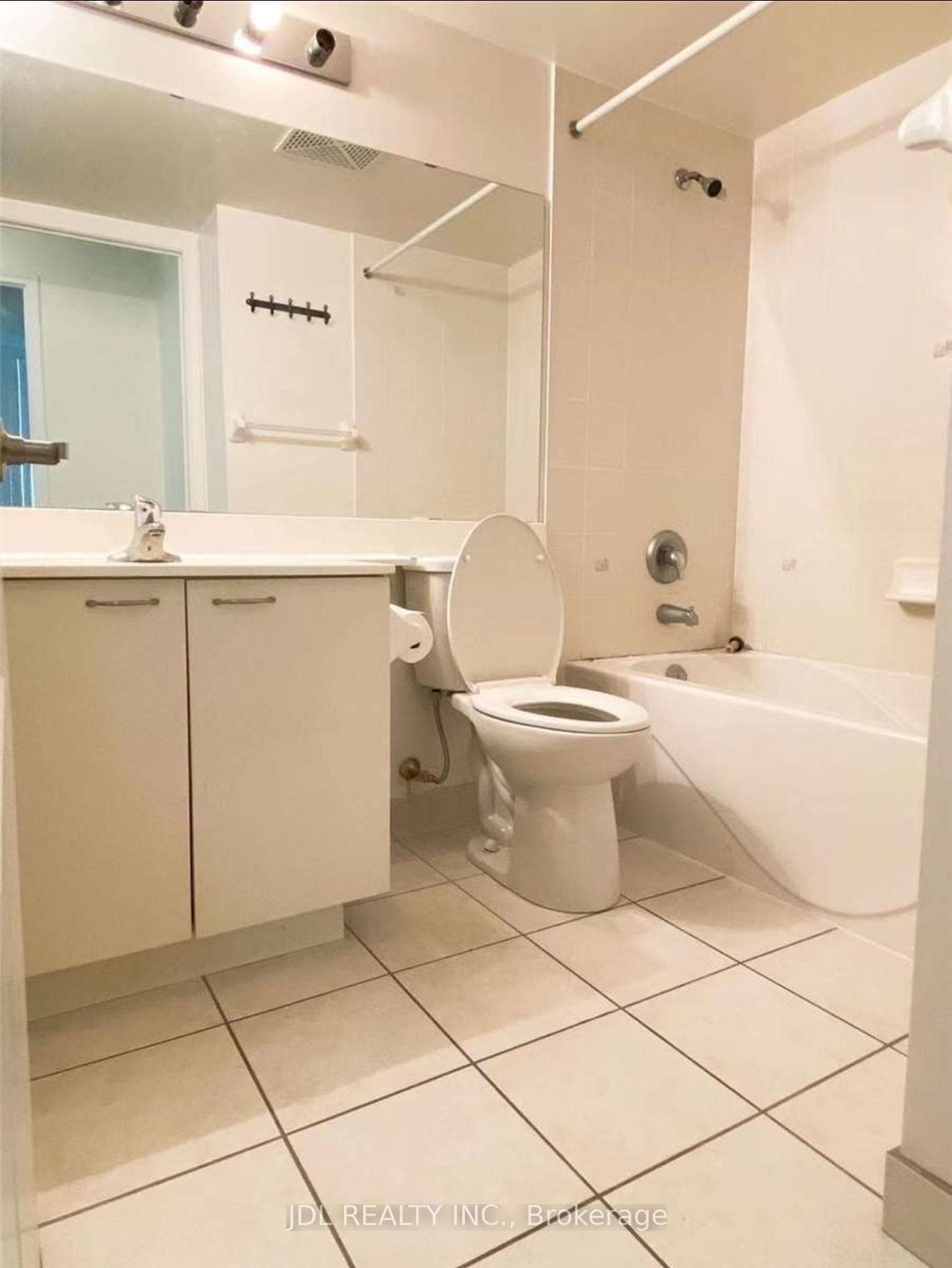 503 Beecroft Road Unit 901 photo 6