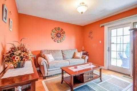 7 Wonderland Drive Unit Main F photo 6