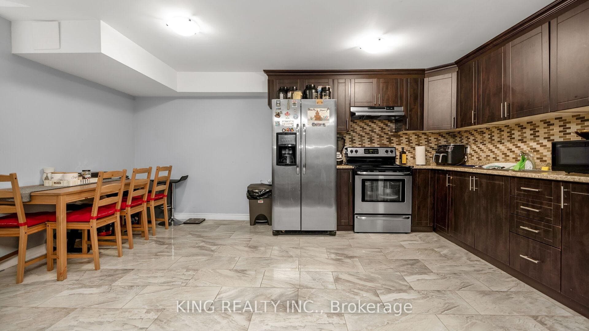 9 Monkton Circle photo 30