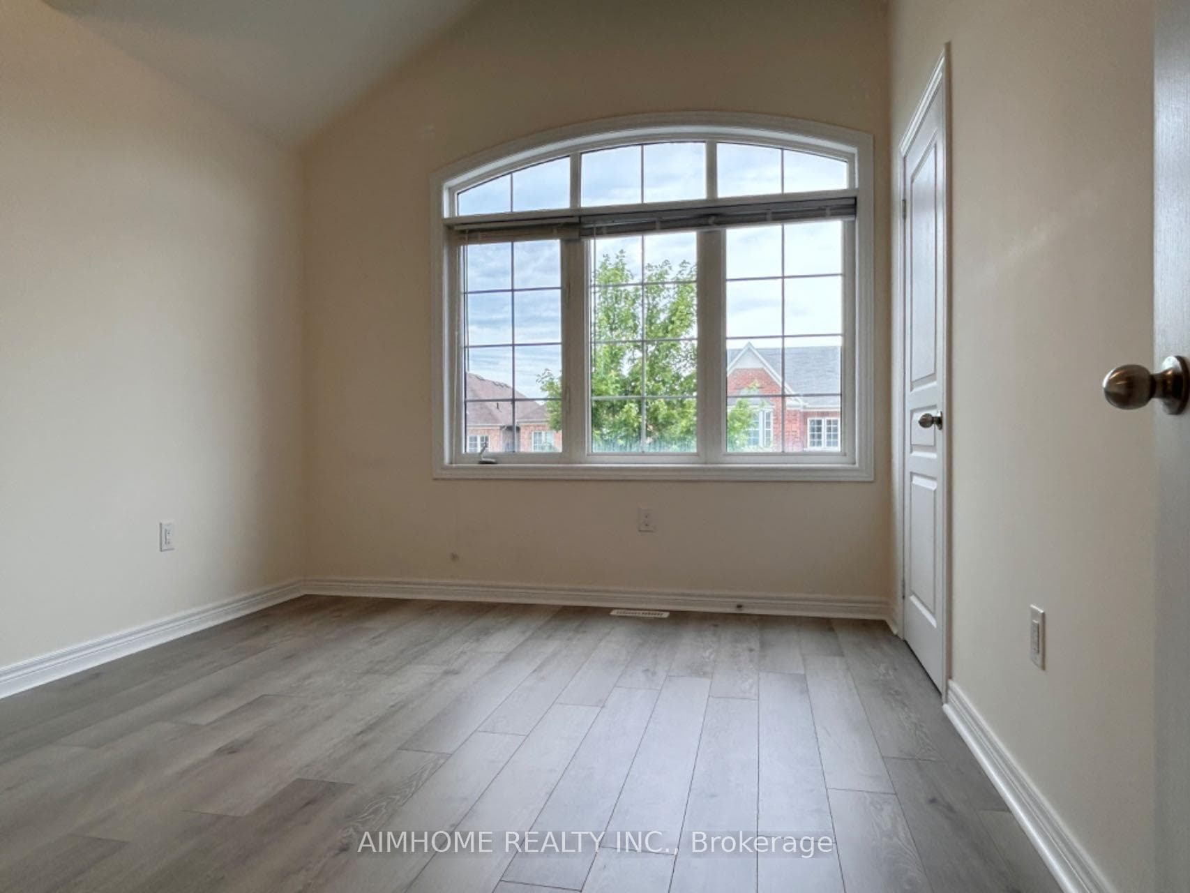 202 Harbord Street photo 25