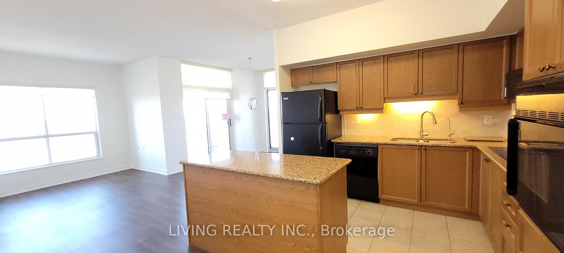 810 Scollard Court Unit 808 photo 13