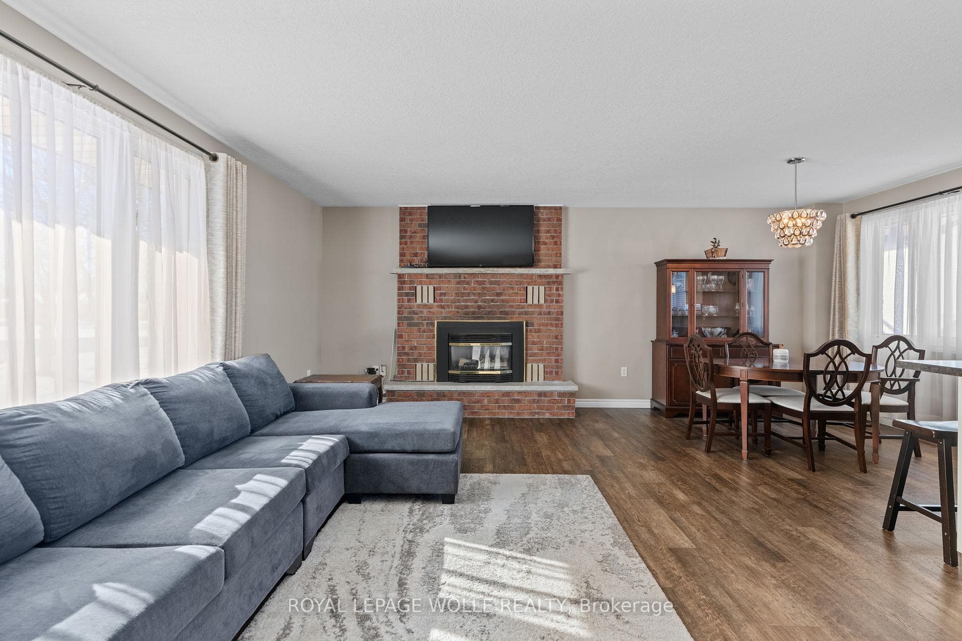 218 Arris Crescent photo 15