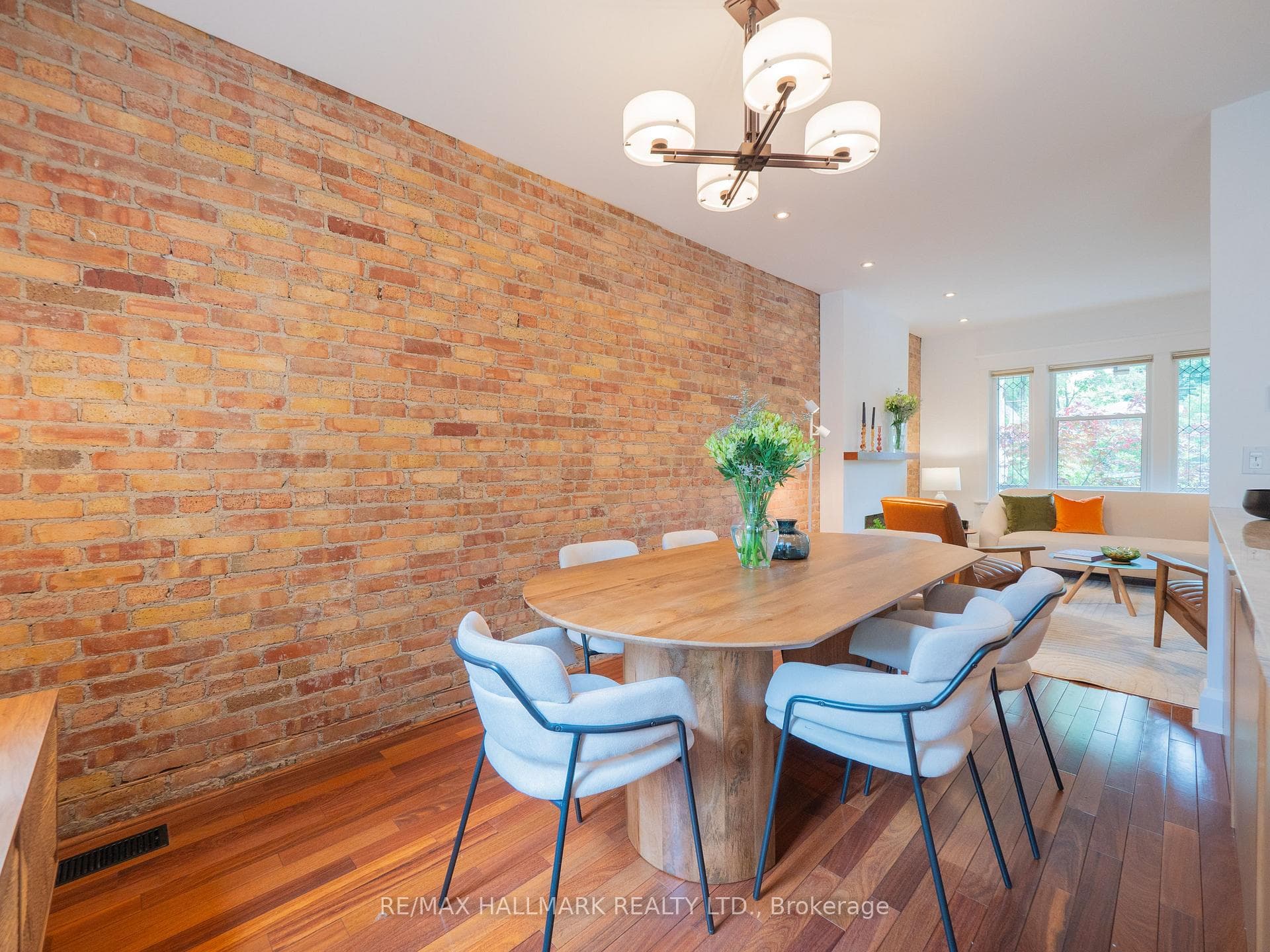 51 Bain Avenue photo 11
