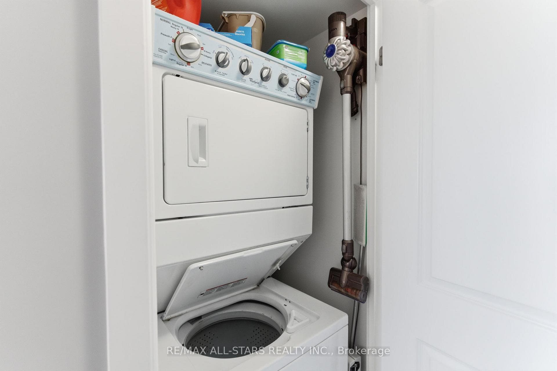 1235 Bayly Street Unit 1216 photo 17