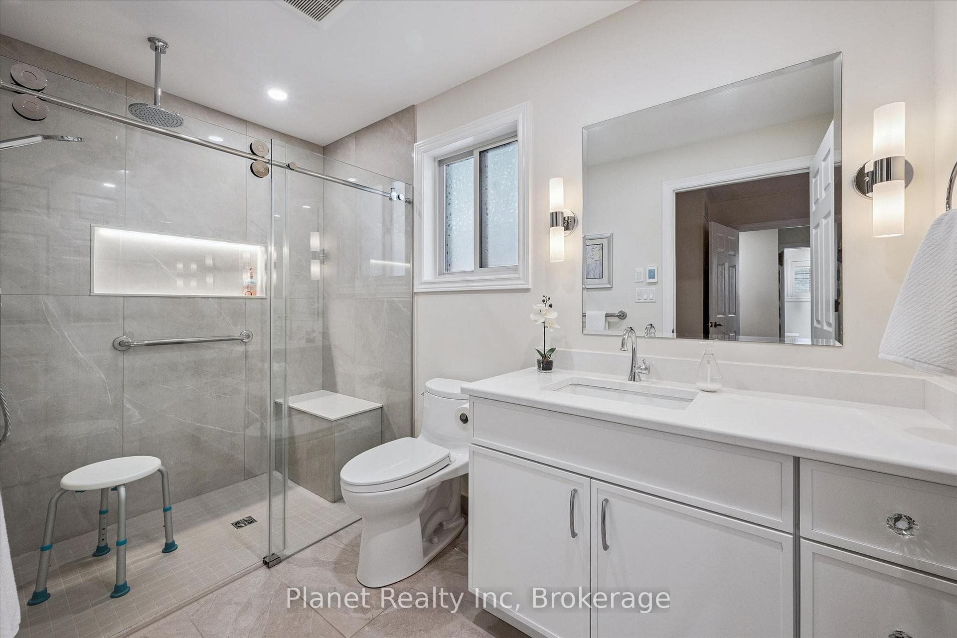 16 Winterberry Lane photo 17