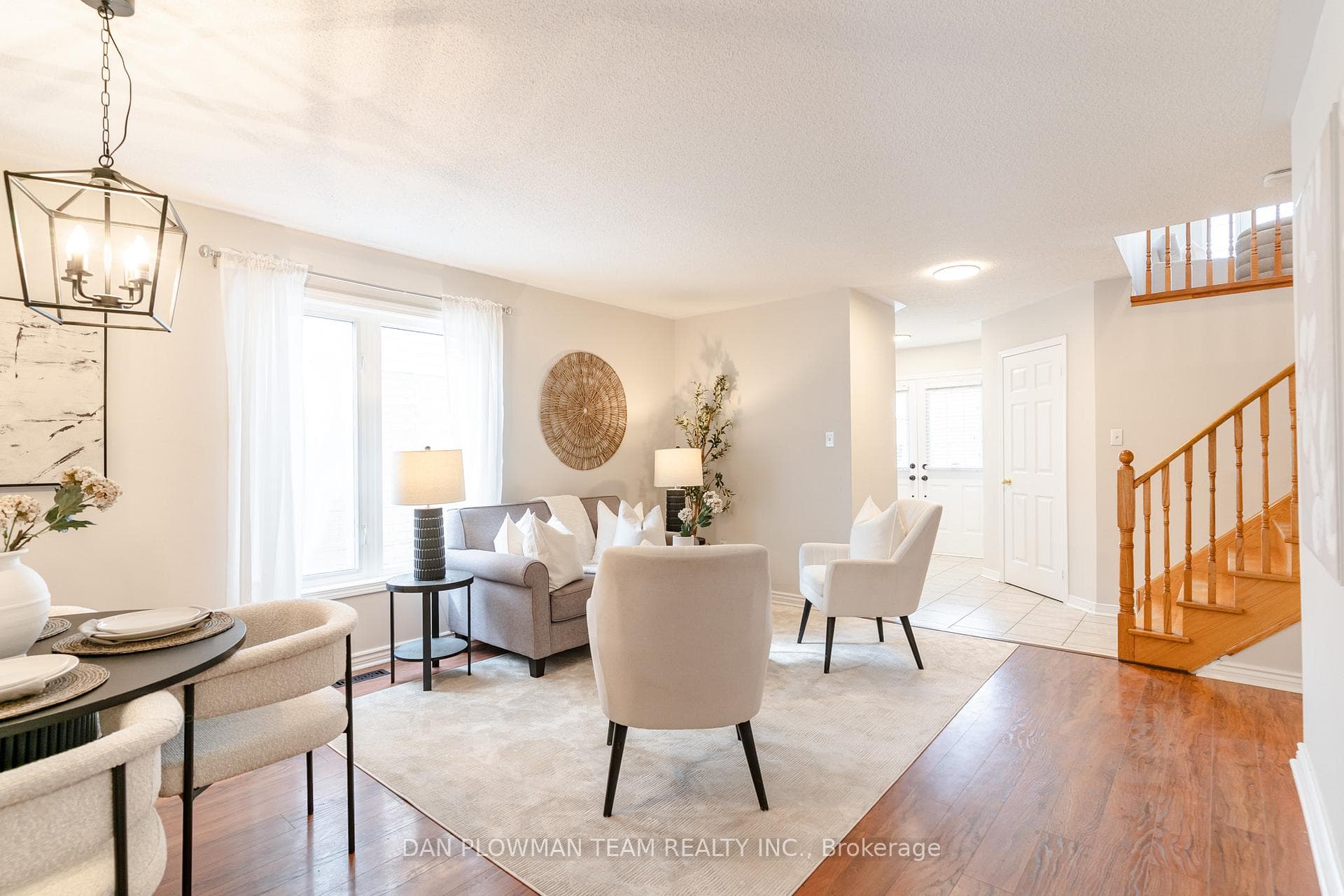 51 Hutton Place photo 8