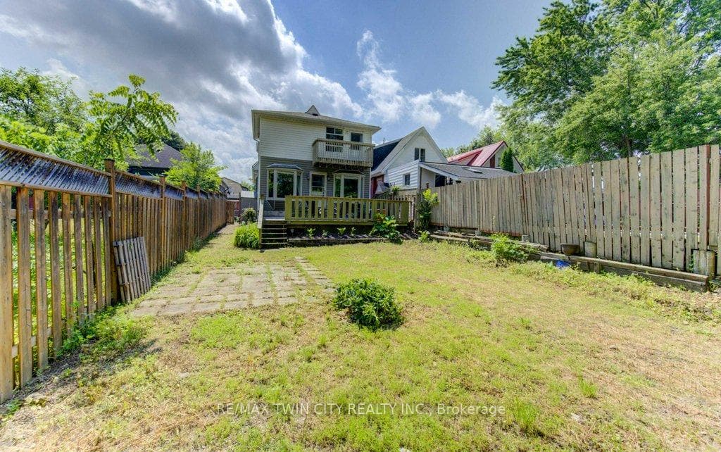 271 London Road photo 28