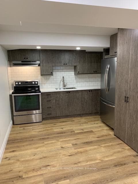 150 Wessenger Drive photo 5