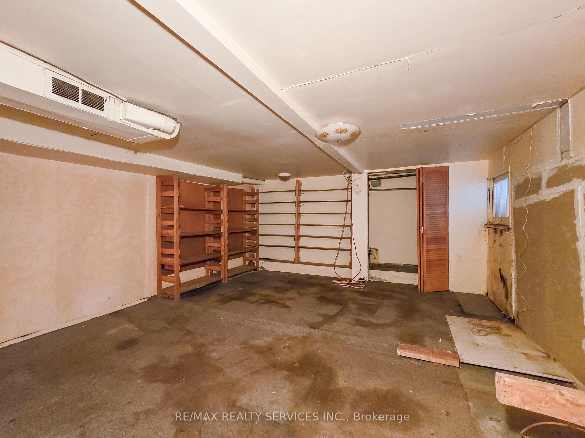 70 Drayton Avenue photo 19