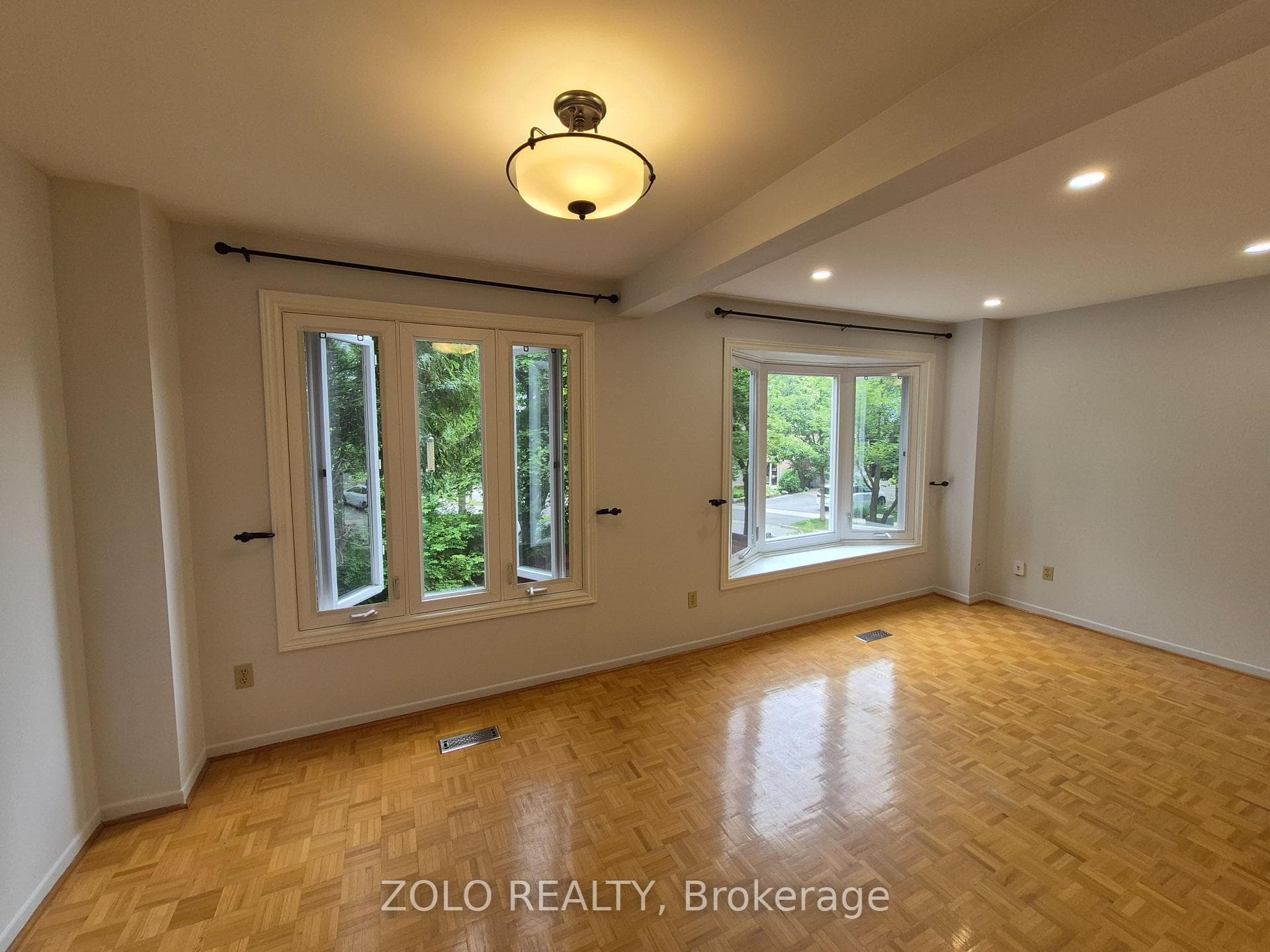 77 Colleen Street photo 7