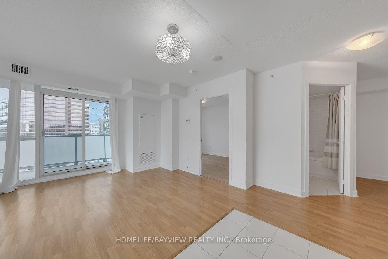 5740 Yonge Street Unit 709 photo 21
