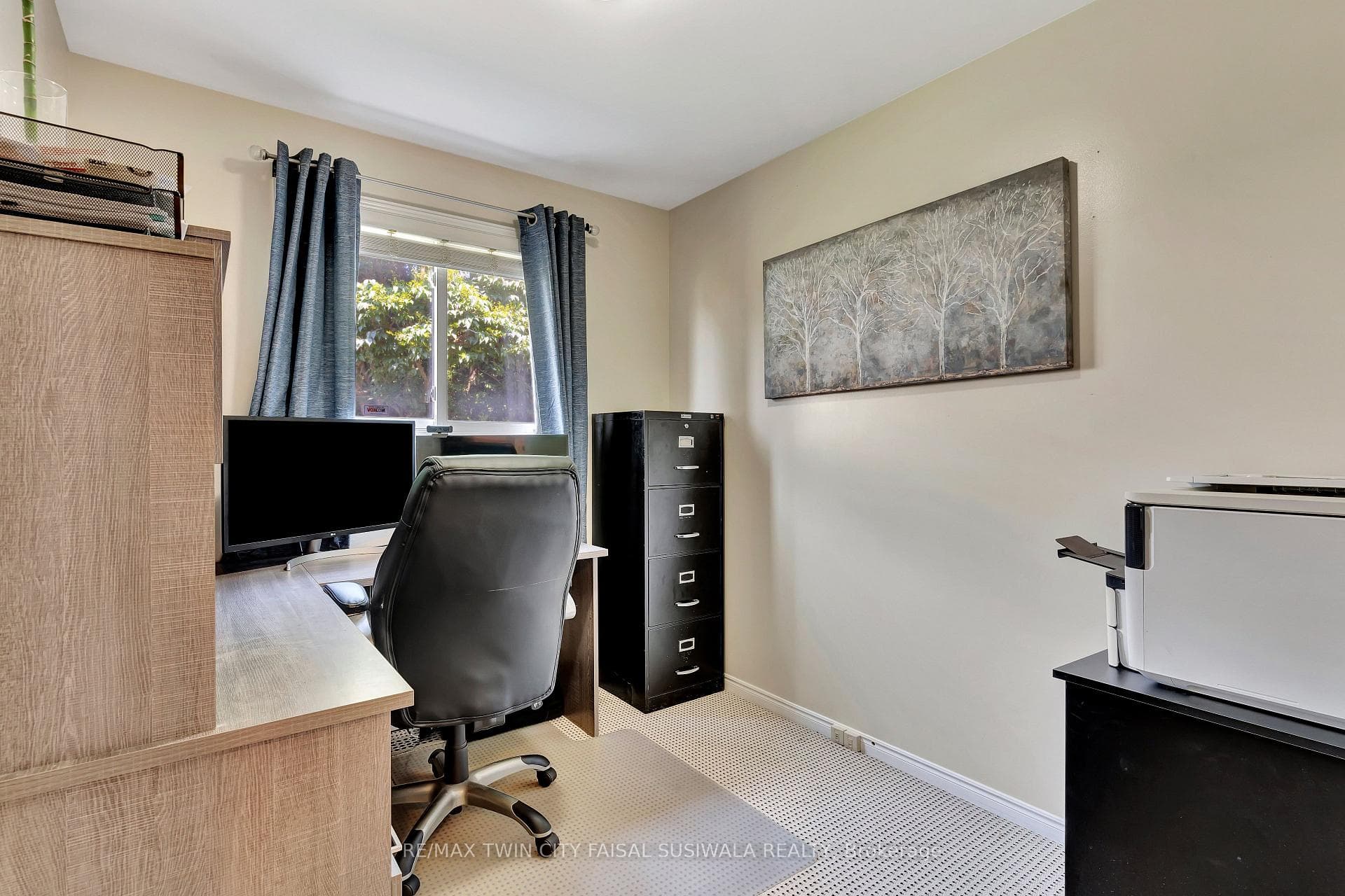 16 Southview Crescent photo 24