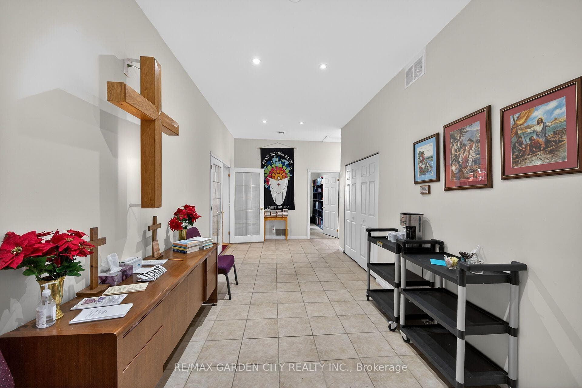 1140 Bay Street photo 13