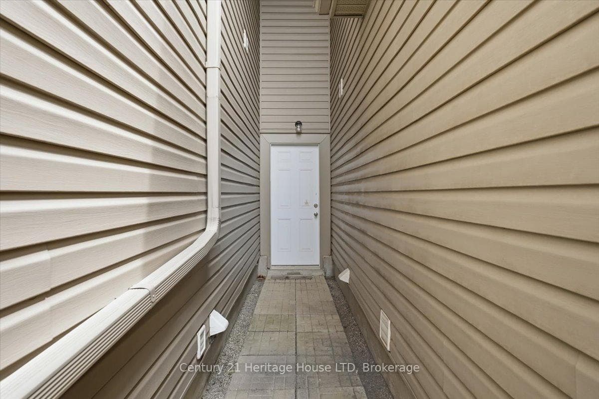 97 Abbott Place photo 37