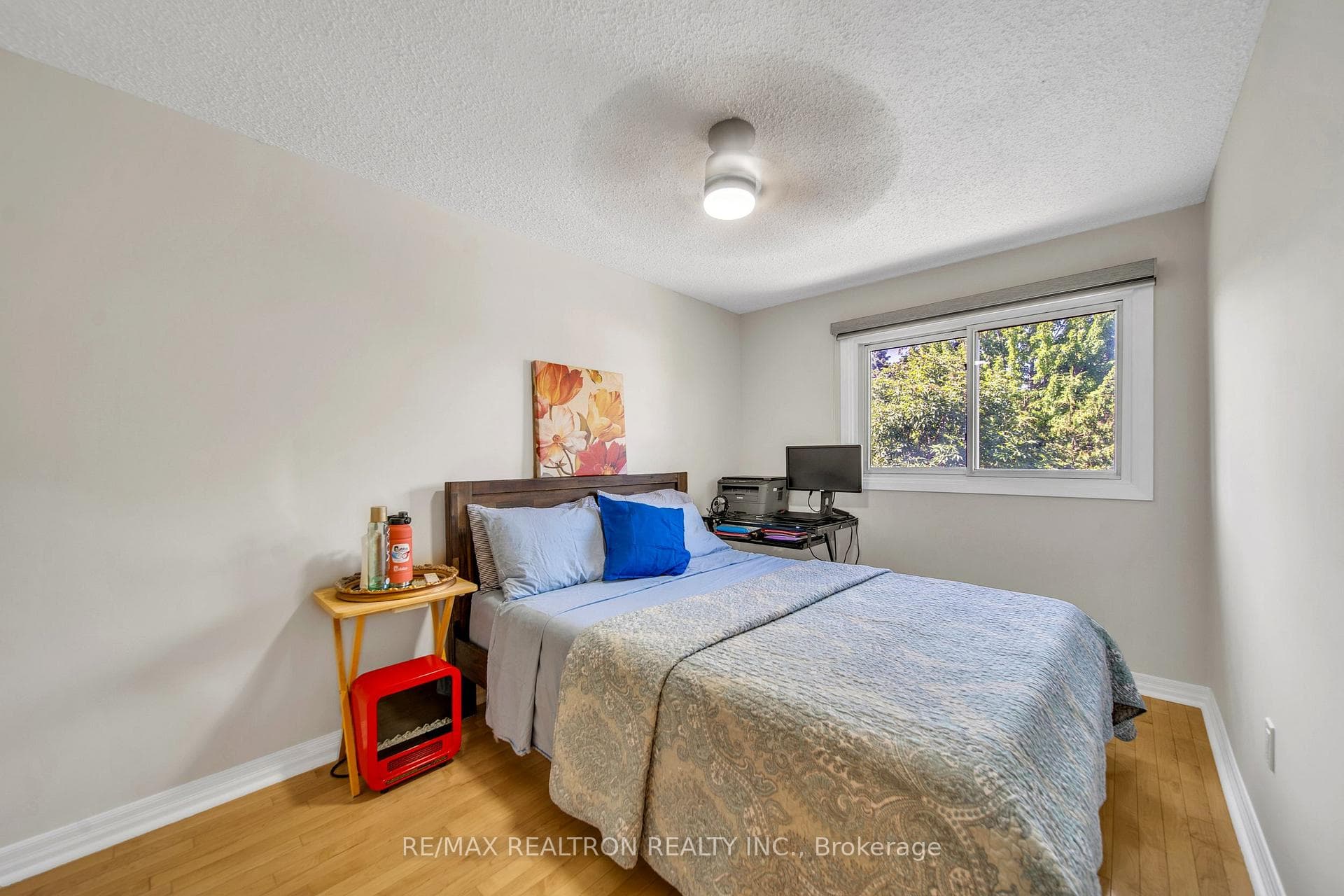 7 Spy Appleway N/A photo 17