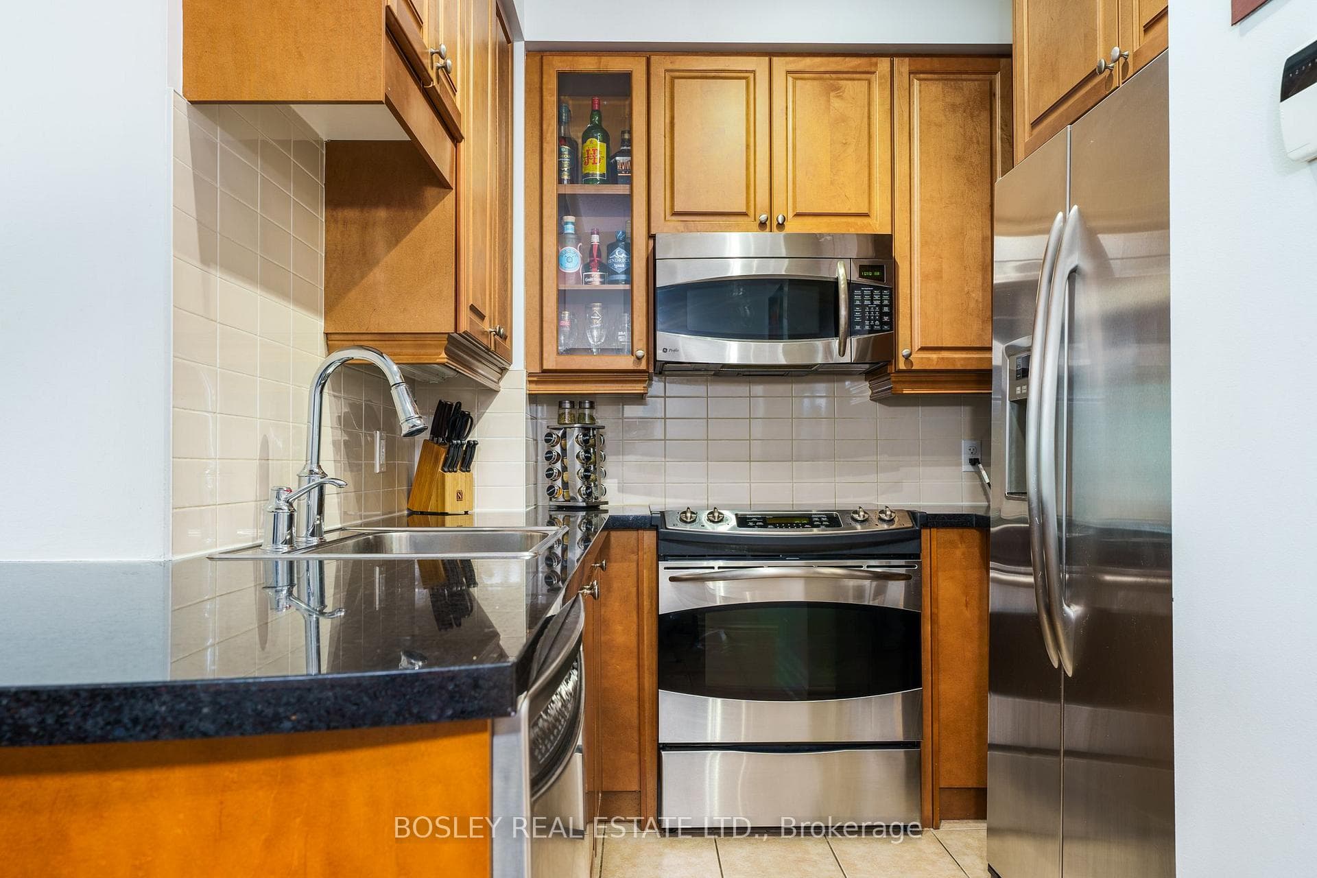 1910 Lake Shore Boulevard Unit 1401 photo 17