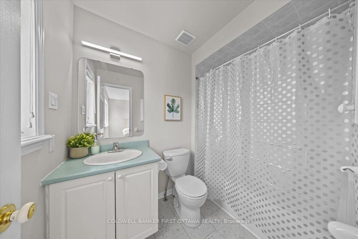 46 MARGRAVE Avenue photo 24