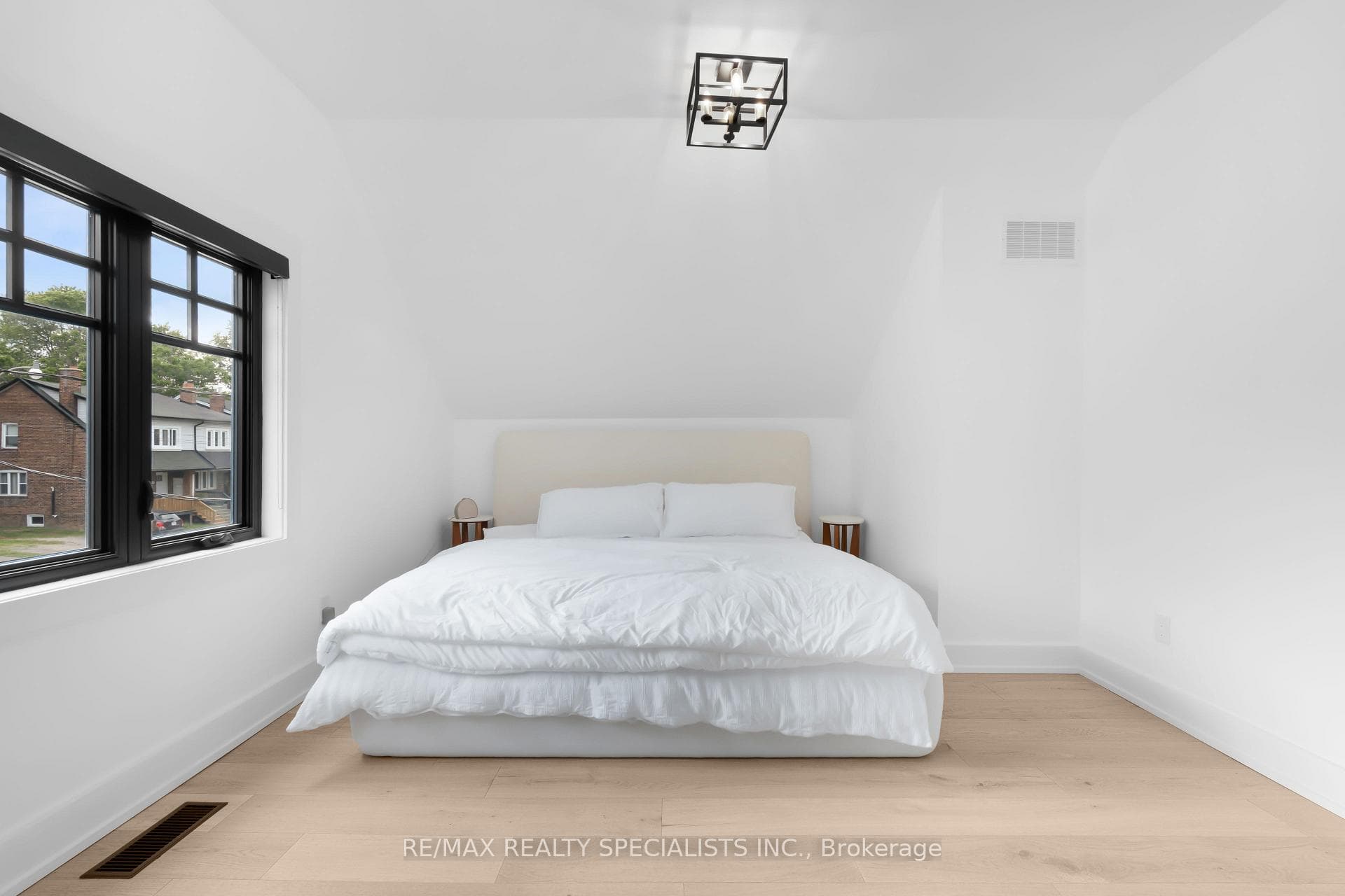 997 Mount Pleasant Road photo 35