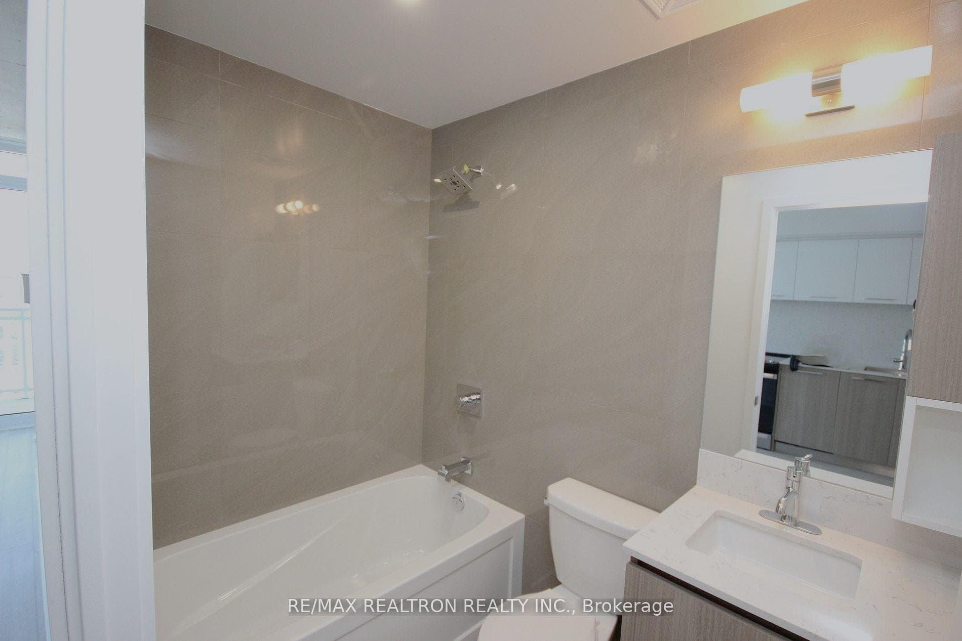 45 Baseball Place Unit 1307 photo 10