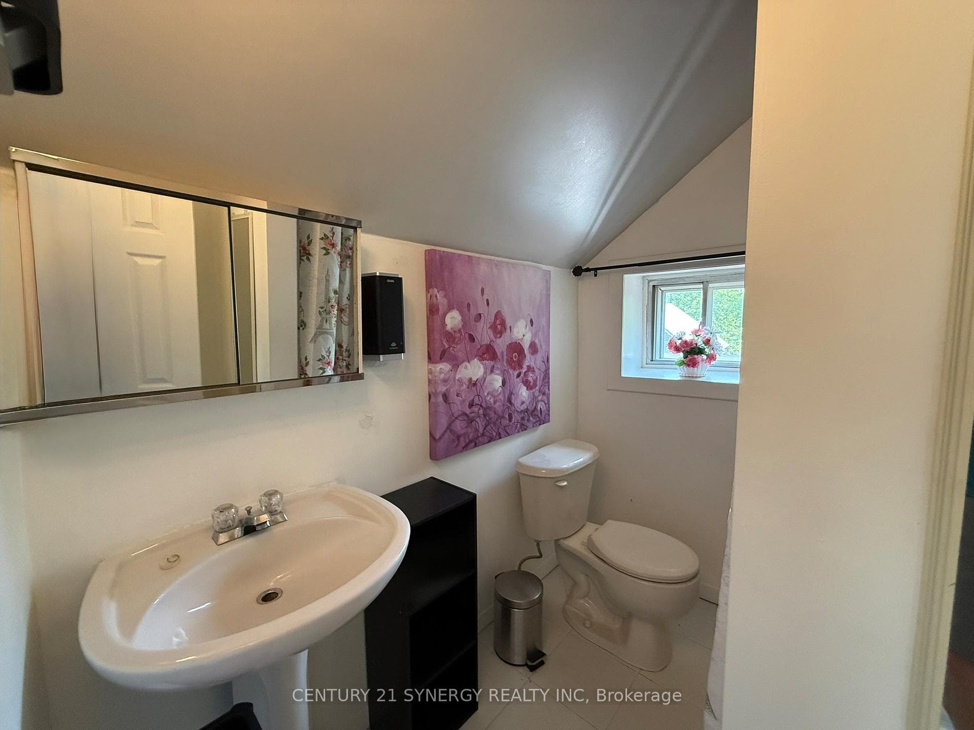 Upstairs bathroom