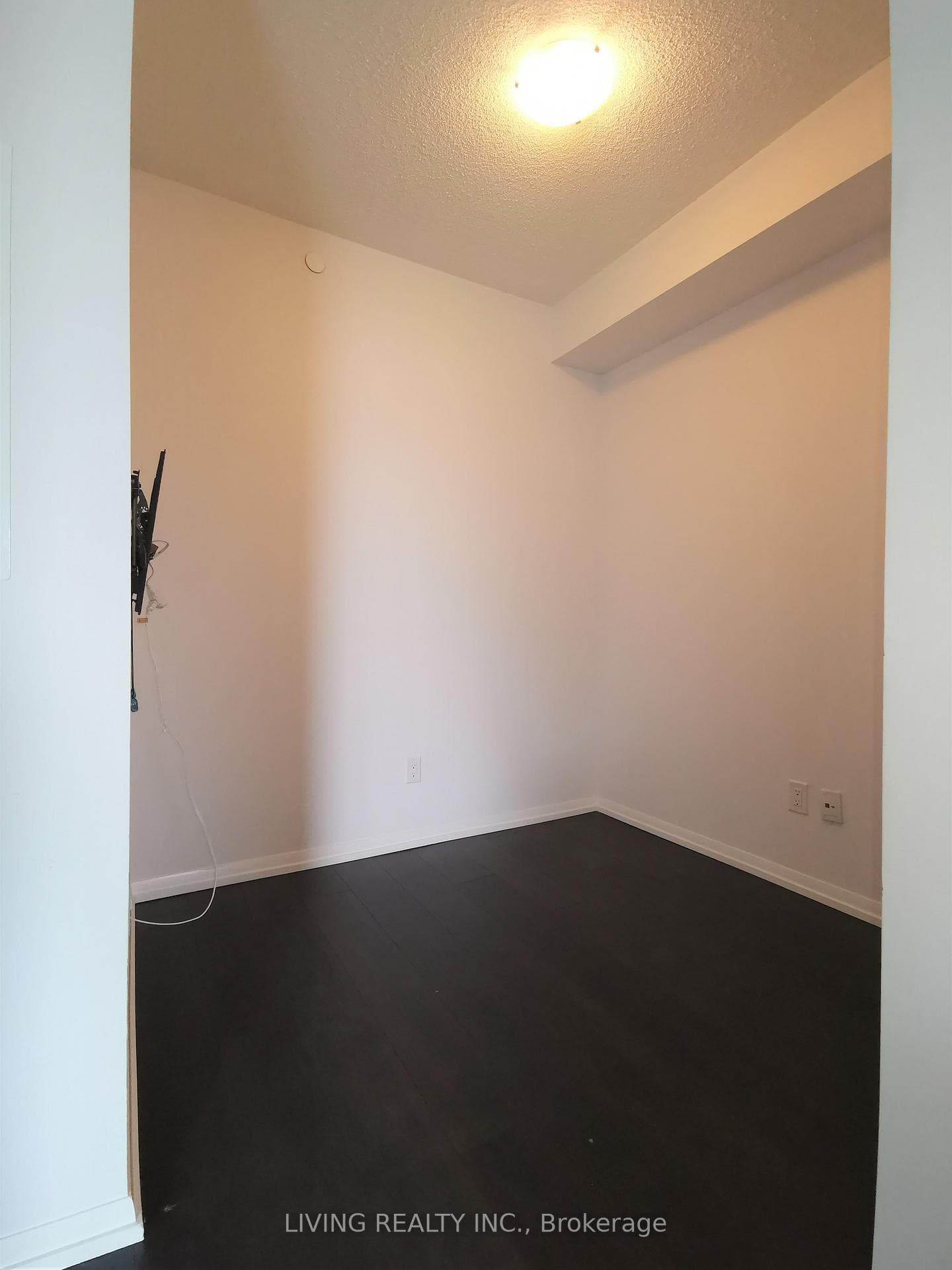 540 Bur Oak Avenue Unit 537 photo 4