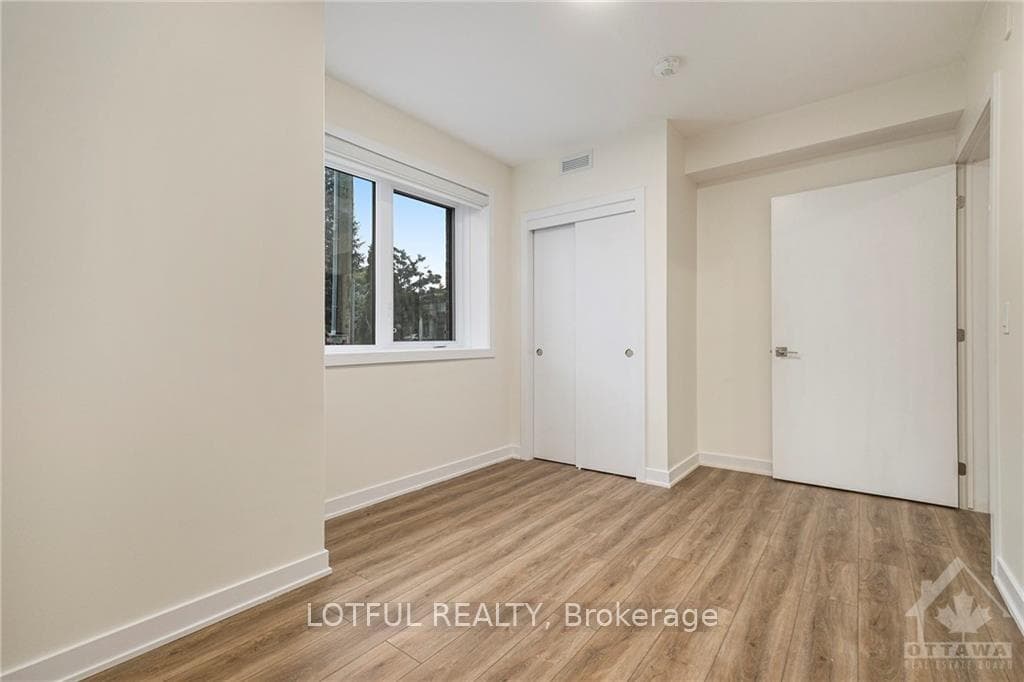 630 CHURCHILL Avenue Unit 202 photo 12