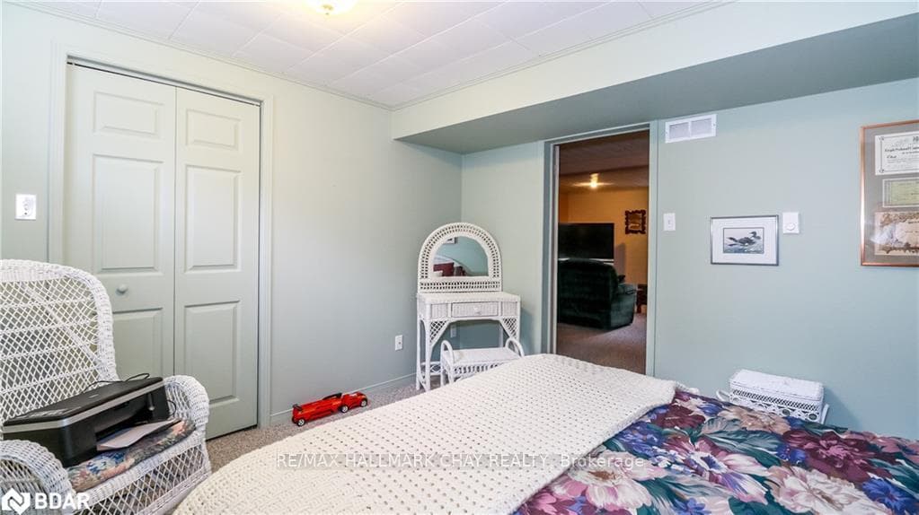 163 Livingstone Street photo 30