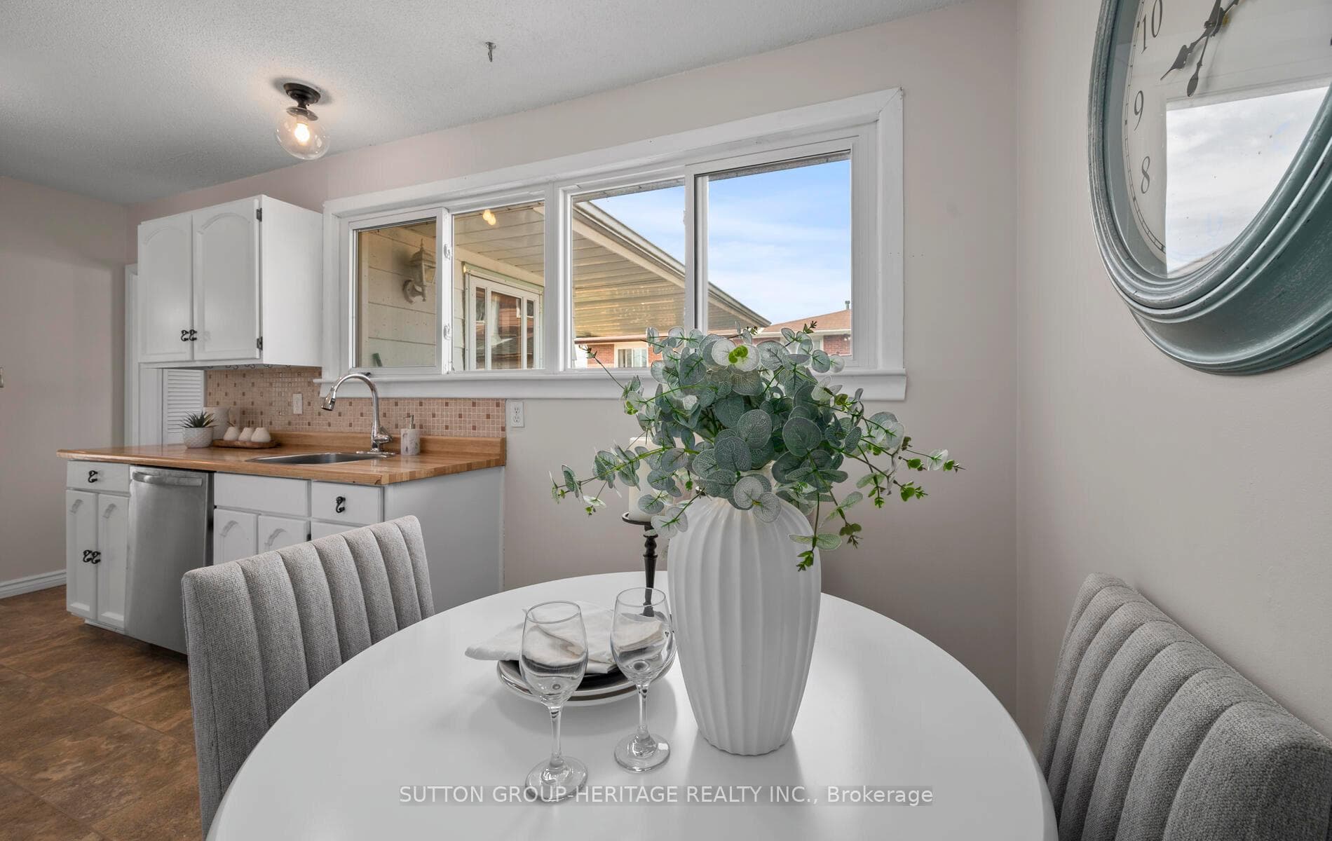 757 Liverpool Road photo 8
