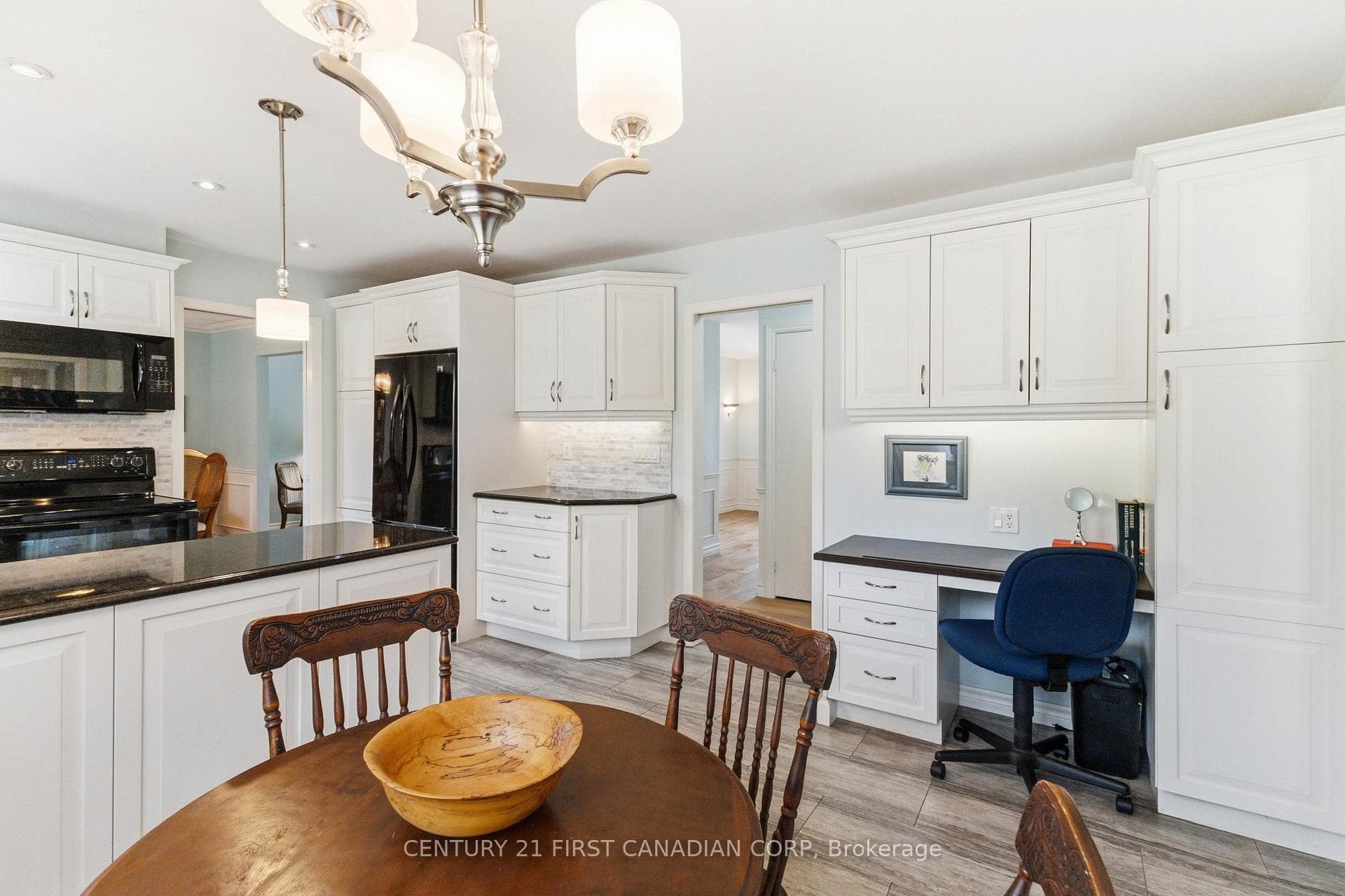 1080 Viscount Road photo 22