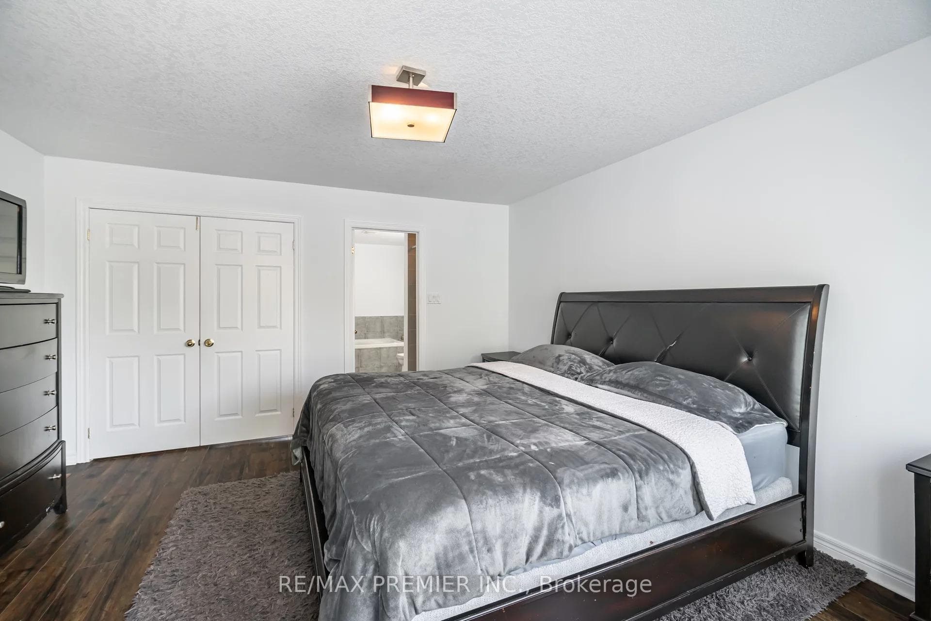 8 Bradley Avenue Unit 20 photo 21