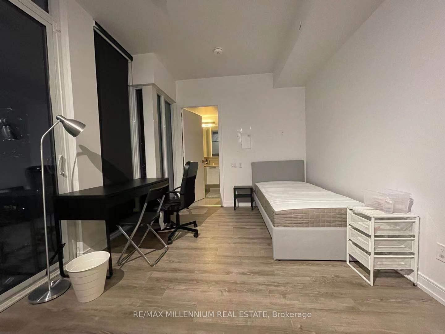 28 Wellesley Street Unit 3001 photo 13