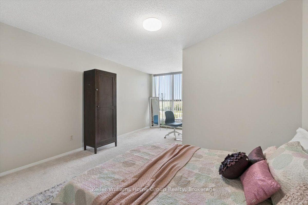24 Marilyn Drive Unit 902 photo 24