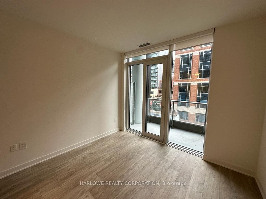 70 Princess Street Unit 401 E photo 6