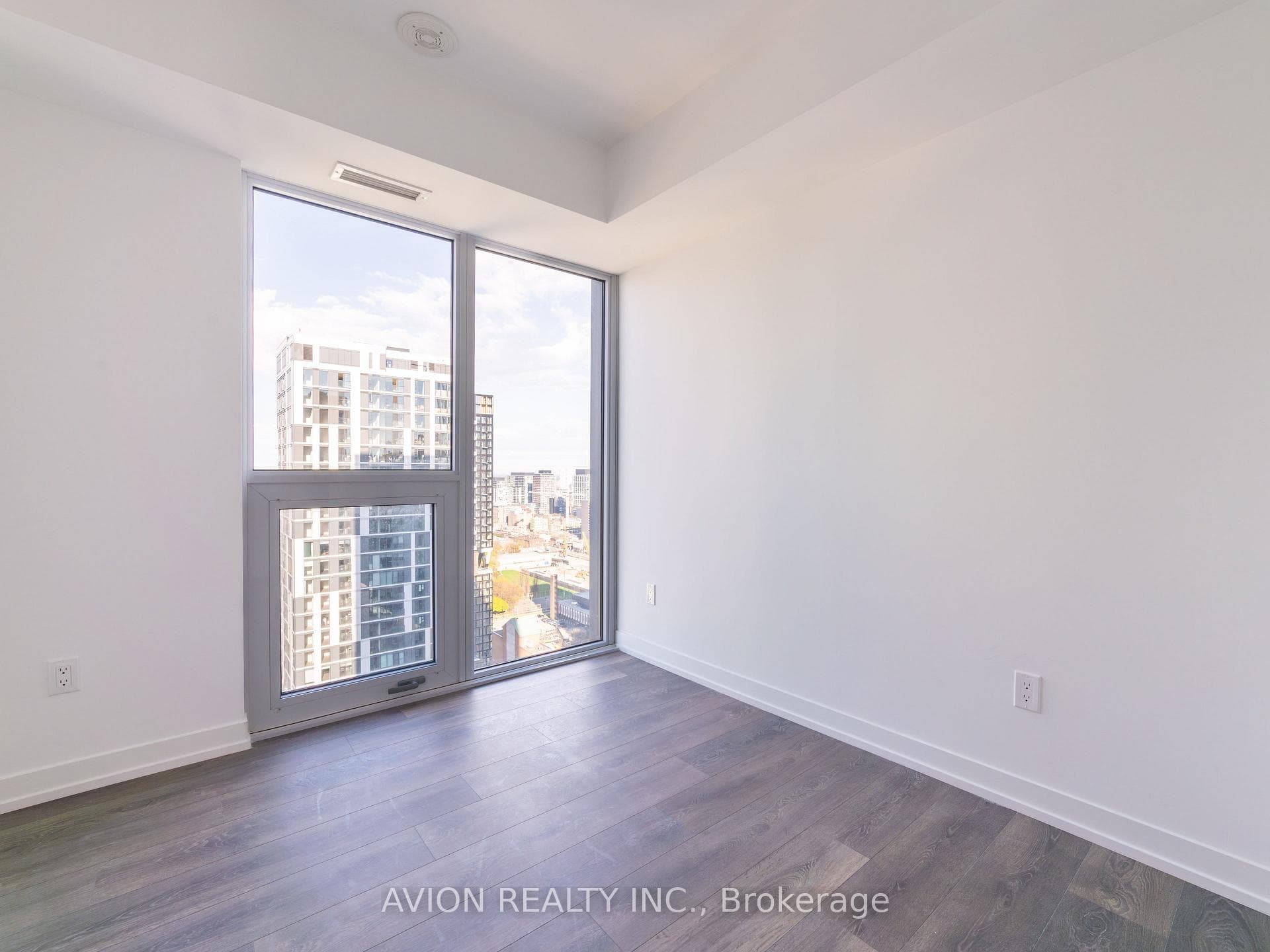 82 Dalhousie Street Unit 3817 photo 8