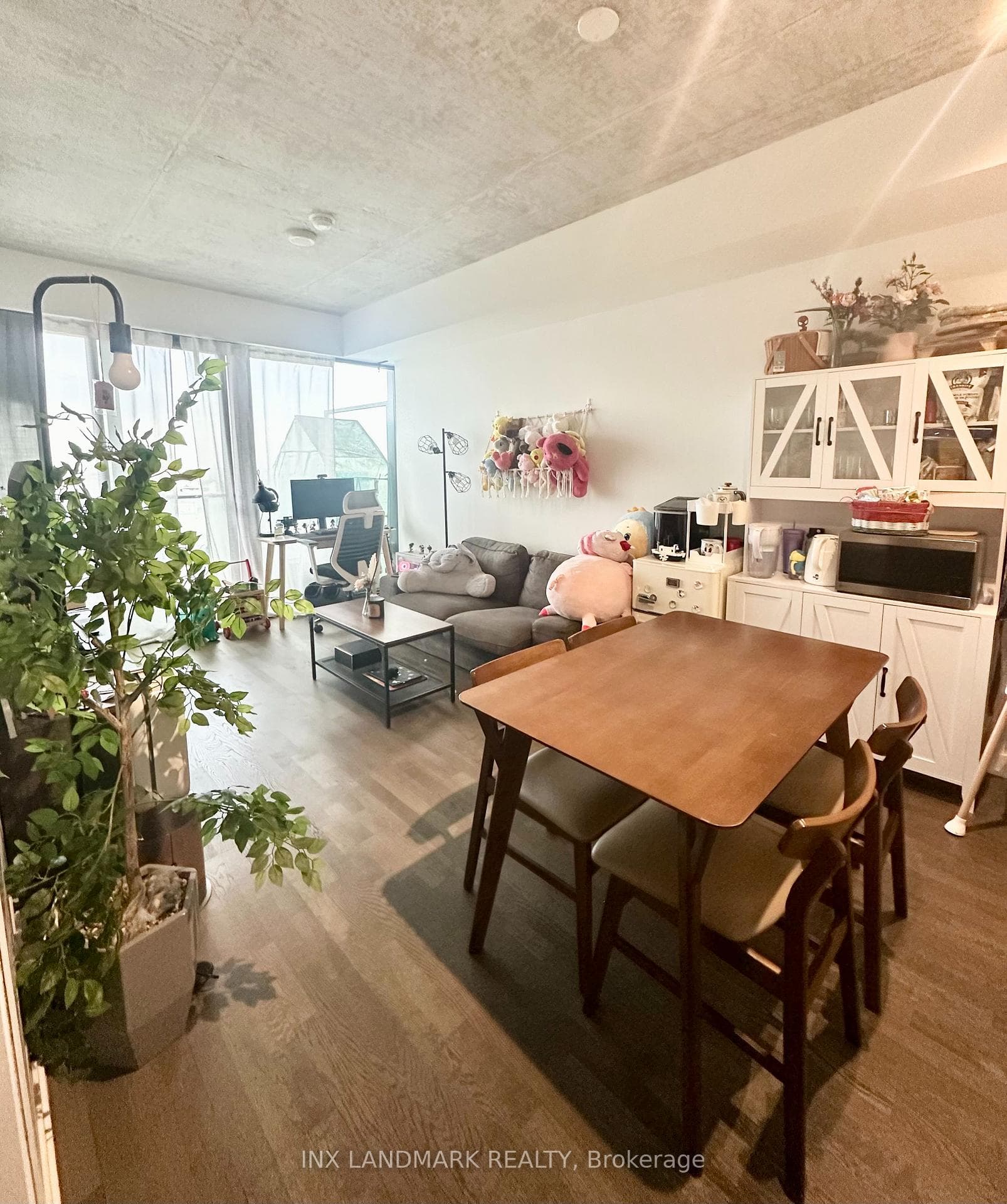 185 Roehampton Avenue Unit 1308 photo 3