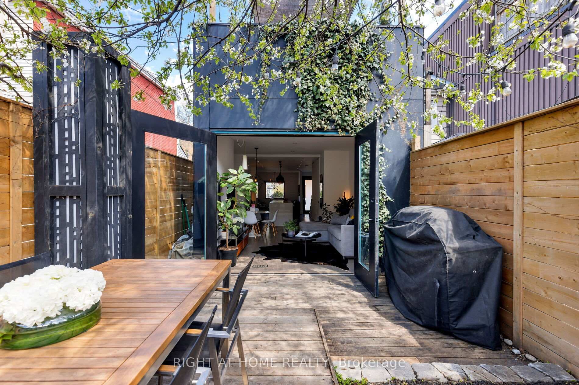 128 Hamilton Street photo 27
