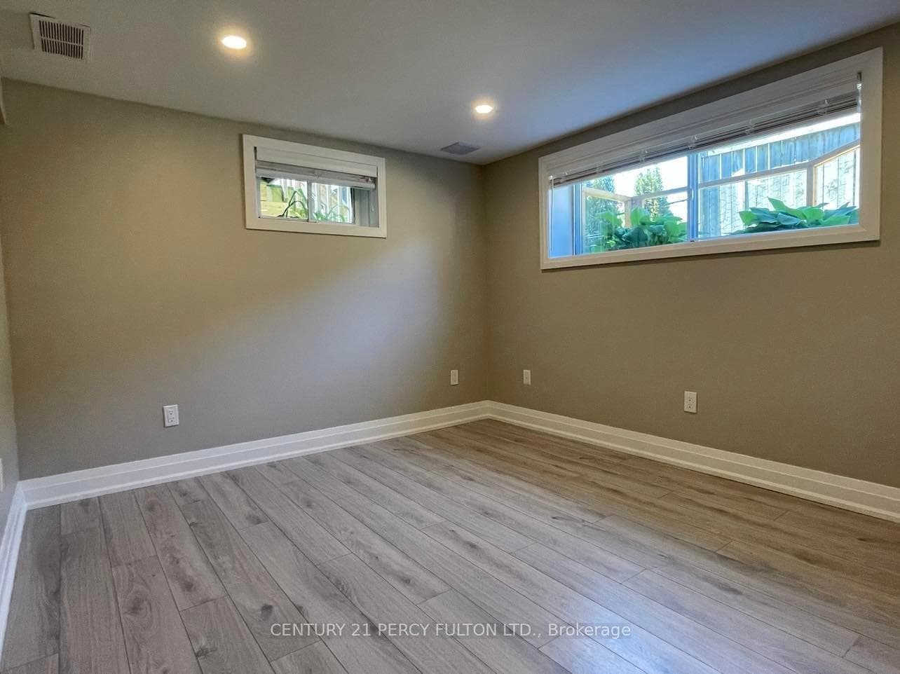 771 Krosno Boulevard Unit Bsmt photo 10