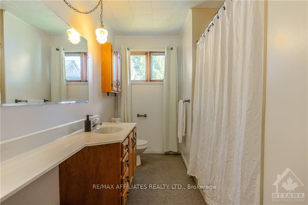 491 WHITNEY Street photo 11