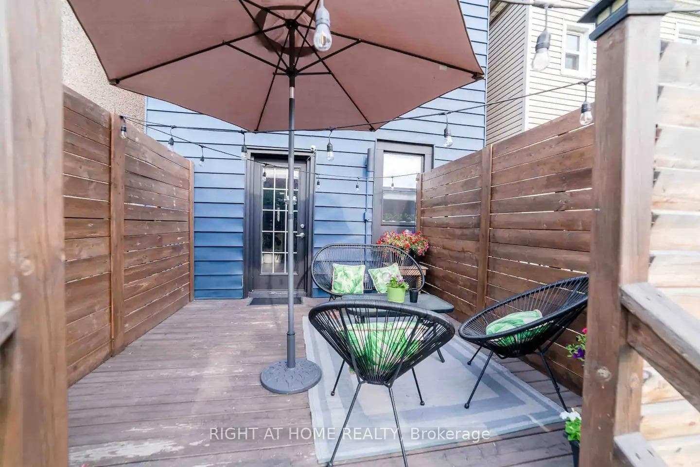 189 Lottridge Street photo 18