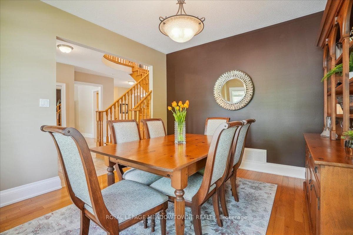 1155 Norrington Place photo 6