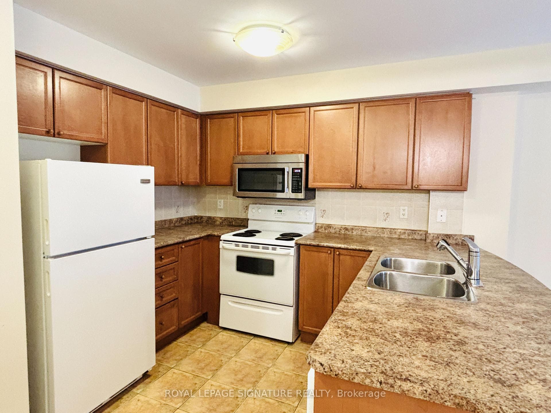 308 John Street Unit 110 photo 8