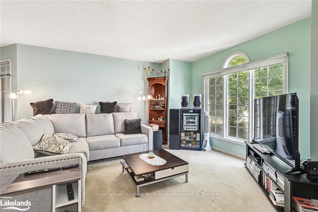 34 REID Crescent photo 4